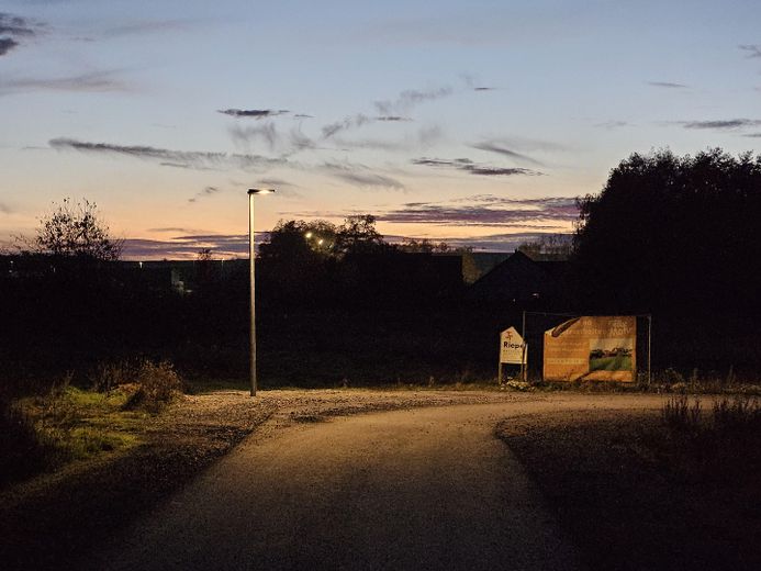 Baugrundstücke im Neubaugebiet Offenbergblick! Keine Provision! Kein Bauzwang! – Laternen nach Sonnenuntergang