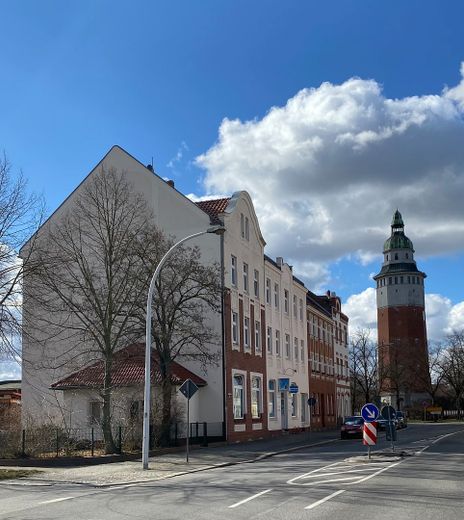 Erstbezug nach Sanierung – Stilvolle 4-Zimmer-Altbauwohnung mit 126 m² – Haus am Wasserturm