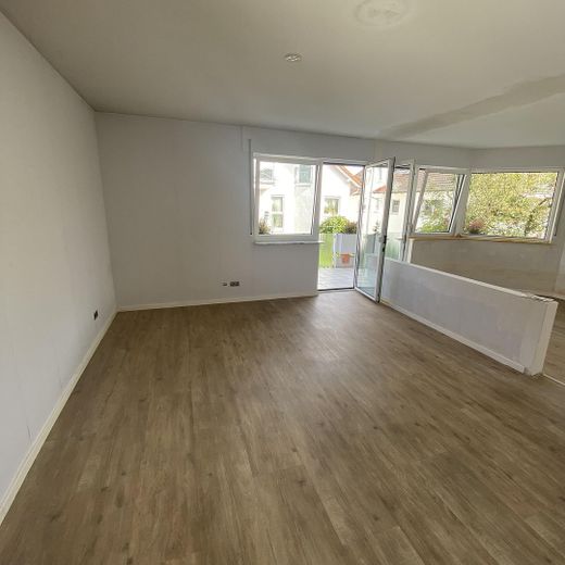 großzügige Wohnung zentral gelegen – Foto 3