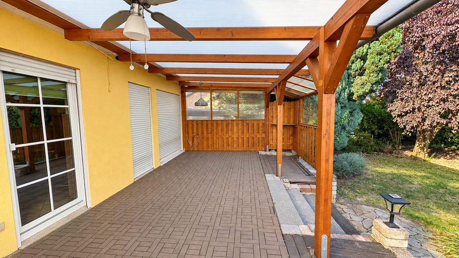 UNA CASA in cui sentirsi bene: casa unifamiliare a Magdeburg-Ottersleben – Terasse