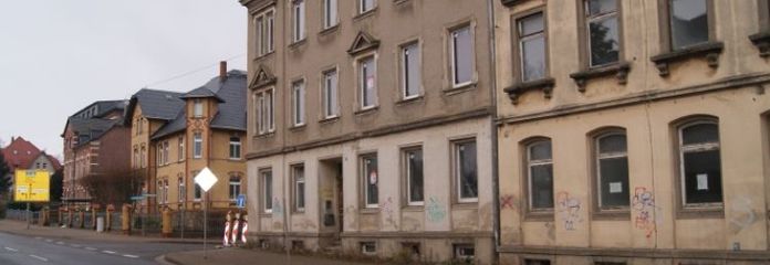 Kamienica wielorodzinna do remontu w Hainichen