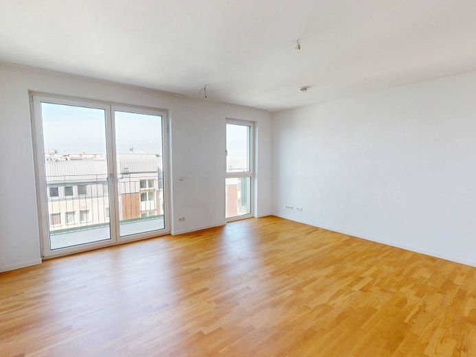 FAMILIEN AUFGEPASST: Wohntraum mit 5 Zimmern und Balkon in Berlin Lichtenberg – Ansicht II: Wohn- und Esszimm…
