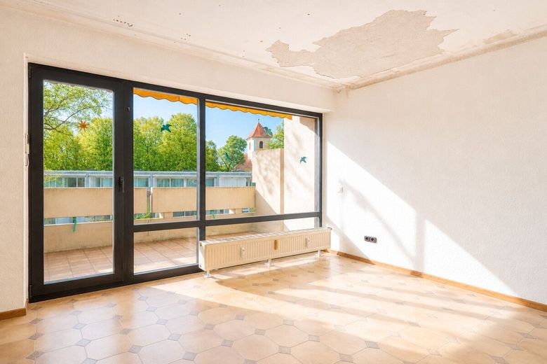 Ihr neues Zuhause in Harlaching: 4 Zimmer, 2 Balkone und großer Keller – Esszimmer mit Ausblick