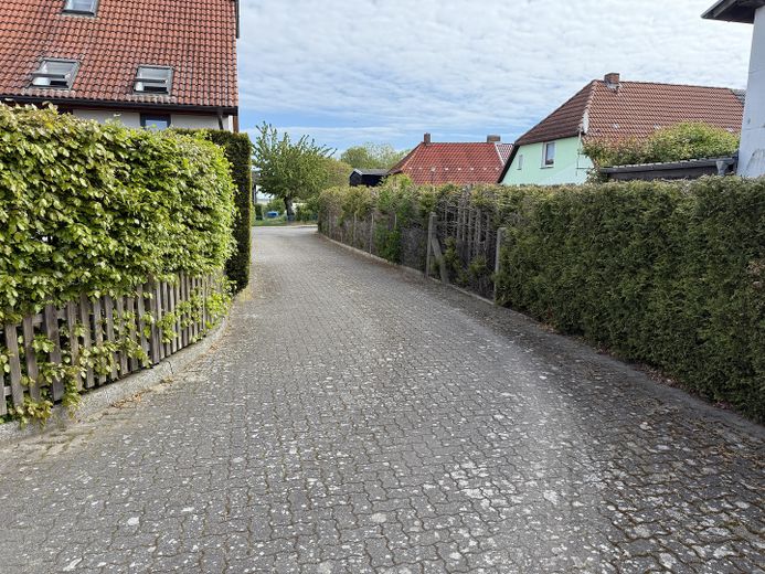 Zufahrt Hof