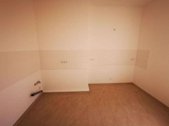 Sehr schöne helle 4-Zimmer-Wohnung unweit des Schellheimer Platzes – Fliesenspiegel