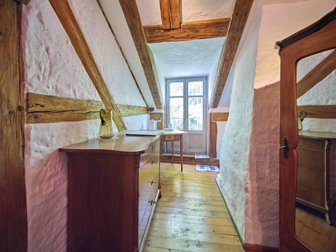 Haus, denkmalgeschützt in Eichstätt, ruhige Lage und doch zentral – Flur 1.OG