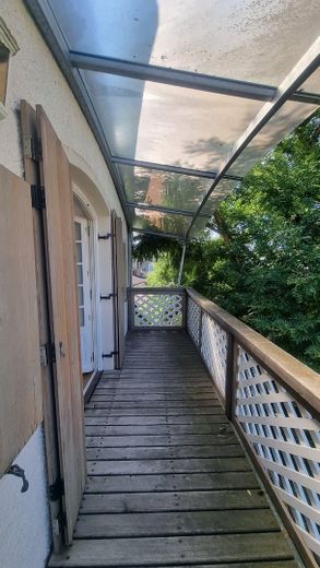 Sehr schöne, ruhige Wohnung in Top-Lage – Balkon
