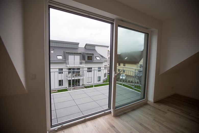 Exklusive 3-Zimmer-Wohnung in Bad Vilbel (2016), 105 m², Balkon, 2 TG-Plätze mit Wallbox – Balkon