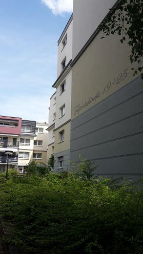 3 ODA DAİRESİ OFFENBACH WESTEND'DE MUTLAK EN İYİ KONUMDA – Foto 2