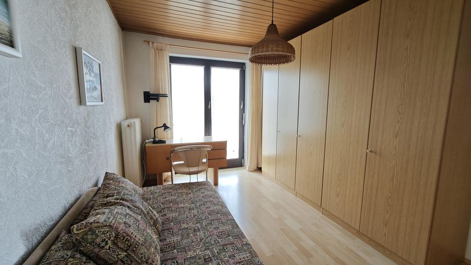 DHH mit großem Grundstück – Kinderzimmer 1
