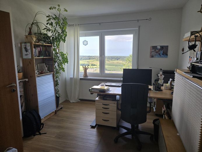Einfamilienhaus in traumhafter Lage mit Panoramablick auf Bodensee und Schweizer Berglandschaft – Zimmer EG mit Aussicht