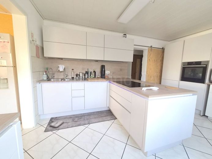++ HOCHWERTIGES EIN - ZWEIFAMILIENHAUS MIT ELW ++ VIEL PLATZ IN GUTER LAGE!! ++ – KÜCHE ANSICHT 2