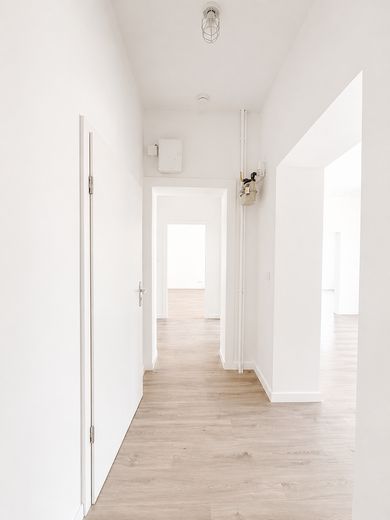 4-Zimmer-Wohnung mit 94 m2 und 2 Balkonen – Foto 3