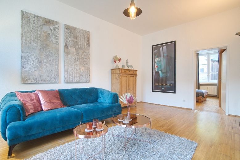 Charmante, großzügige Altbauwohnung im attraktiven Langenberg, mit W-LAN, PKW-Stellplatz, Bahnanbindung S 9 – a94496c5b63424e513899ffcd718cdd481c5e5b6.jpg