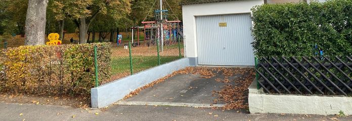 Garage + Stellplatz