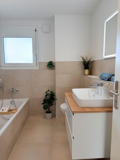 -Senza commissioni- senza pensieri e subito pronto per essere abitato: casa a schiera con giardino e garage privato – Hauptbadezimmer 2