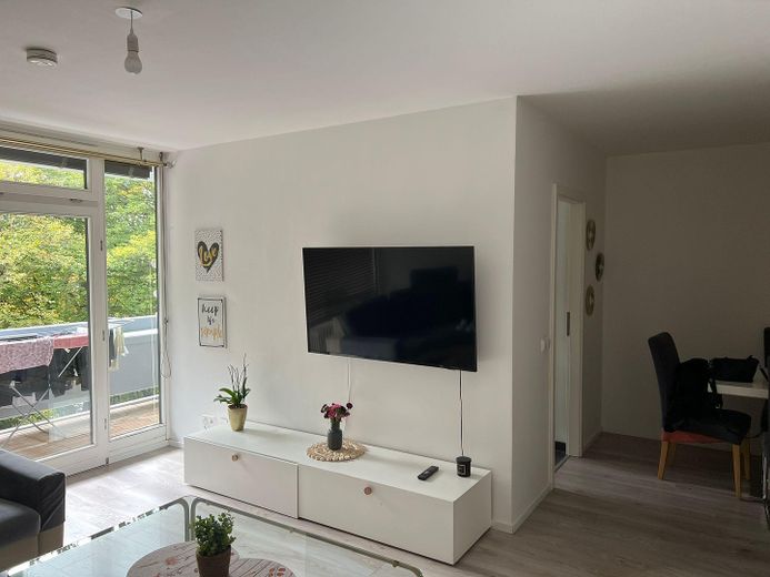 Tasteful 3-room apartment with upscale interior and balcony in Munich Perlach – Foto 10