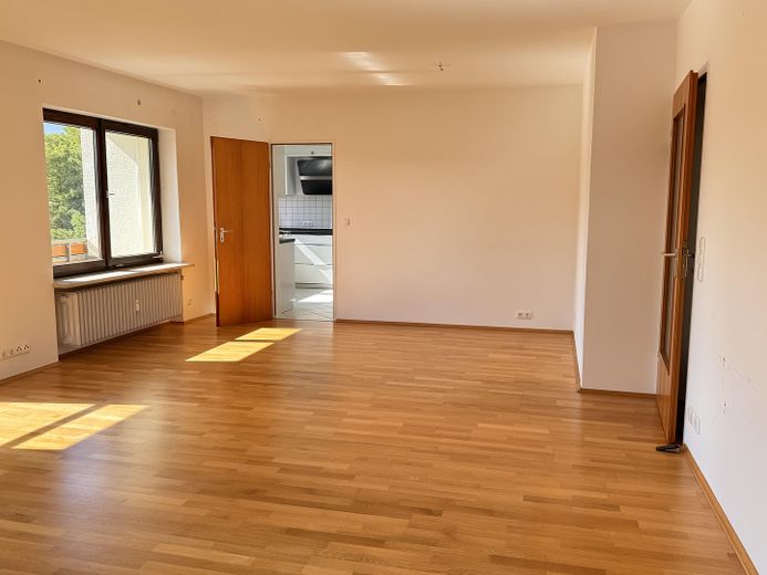 Солнечная уютная квартира с 3 комнатами в Грёбенцелле – Großzügiges Wohnzimmer
