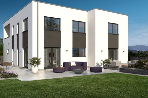 A HOUSE WITH MANY OPTIONS AND HIGHLIGHTS