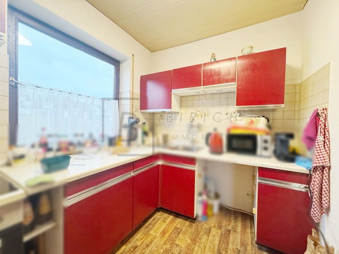 Geräumige 4-Zimmer-Wohnung mit sonnigem Balkon und Garagenstellplatz – Küche