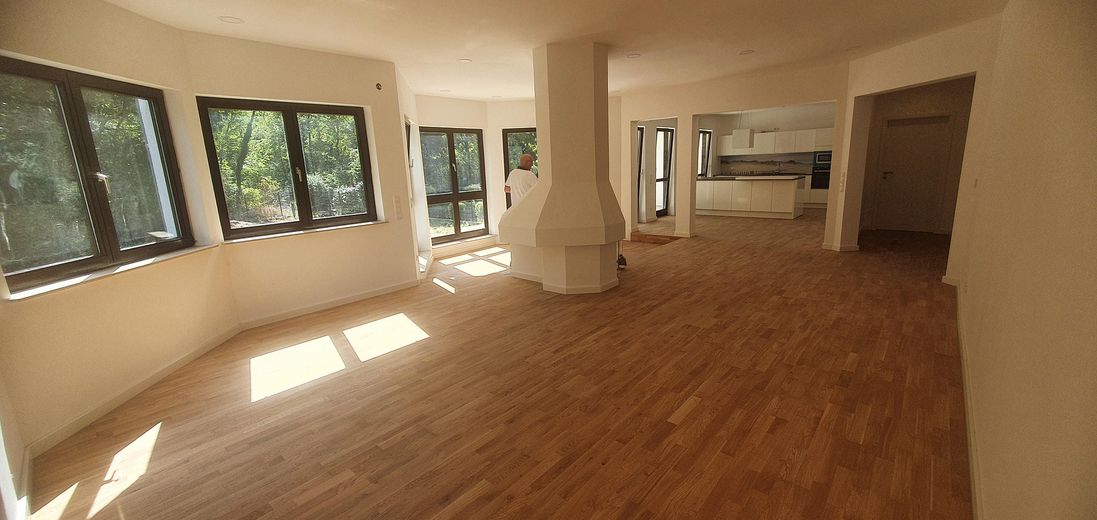 Traumvilla am See mit Einliegerwohnung – Offene Wohnküche