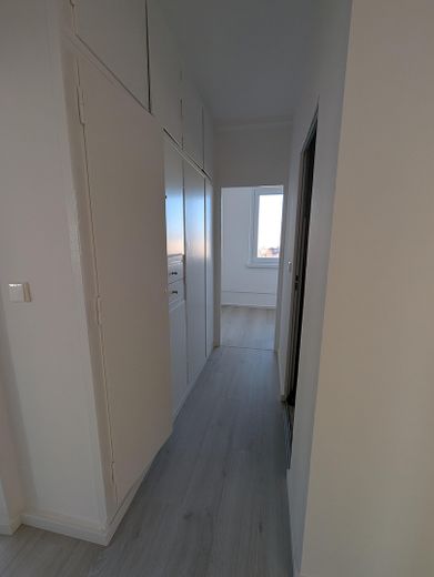 Flur mit Einbauschrank