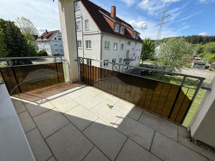 Wohntraum im 1. OG - Bad mit Fenster - Balkon!!! – Foto 1