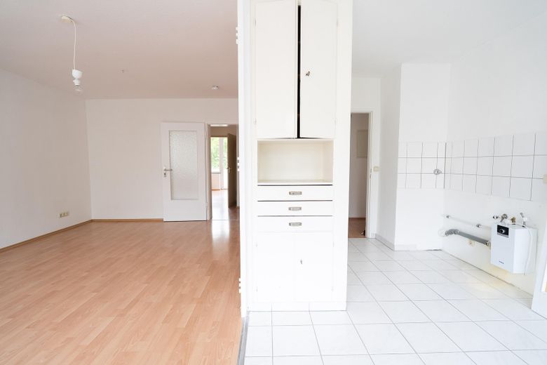 3-pokojowe mieszkanie z dwoma balkonami w centrum Frankfurtu – Zdjęcie 15