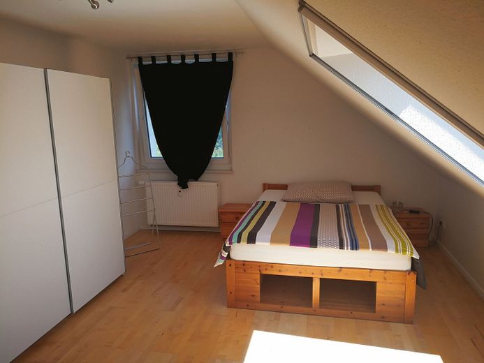 Modernes Zweifamilienhaus in Bredenbeck – Zimmer Einliegerwohnung
