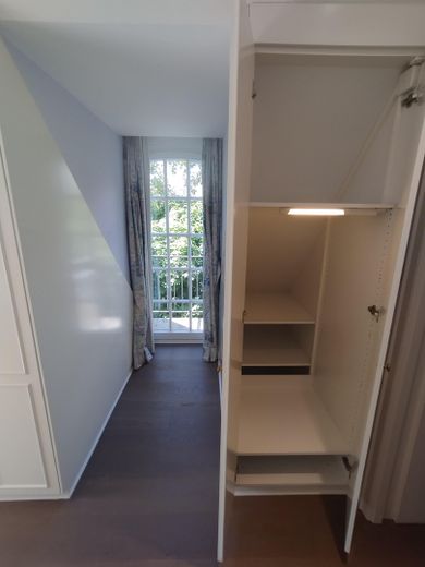 Herrschaftliche Villa am Ende einer elbnahen Sackgasse in Othmarschen – Westbalkon
