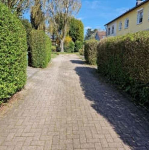 Stichweg zum Haus