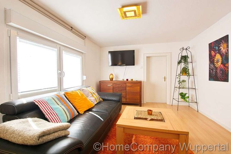 Schöne 3-Zimmerwohnung mit DSL-Wifi und PKW-Stellplatz in Solingen-Gräfrath – 5e2de3e158e74160911b74baaa4ece33e6ad1d98.jpg