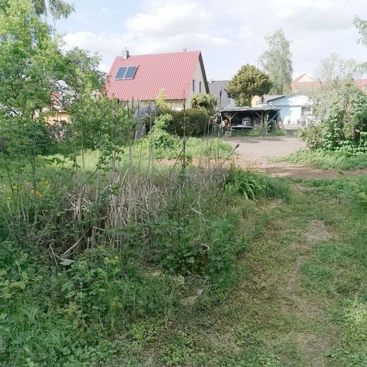 Wohlfühllage: Malerisches Baugrundstück – Grünfläche 5