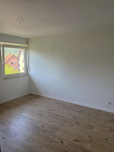 Helle 2-Zimmer-Wohnung mit Balkon und Außenstellplatz in beliebter Lage von Schwäbisch Hall – Foto 3