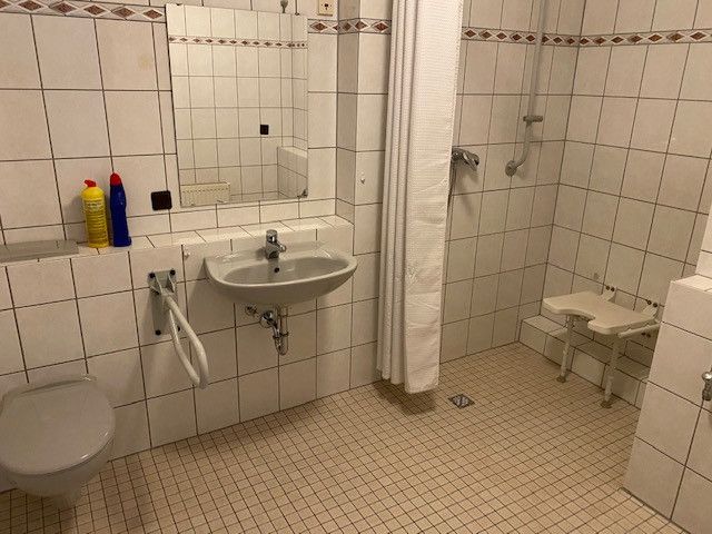 Seniorenresidenz, Appartement in Wuppertal – Bad 1,5-Zimmer Apartment