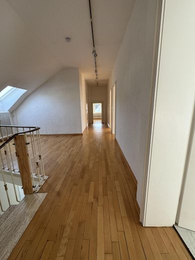 DG Flur Richtung Schlafzimmer