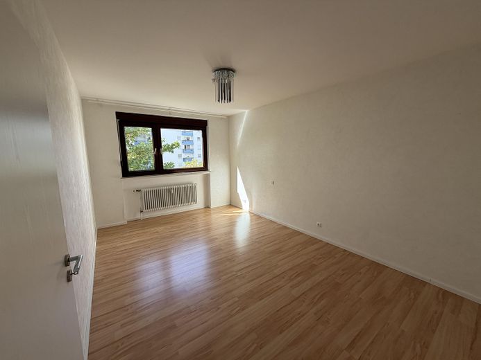 PROVISIONSFREIE 2-Zimmer-Wohnung vom Eigentümer mit Stellplatz u. EBK – Foto 11