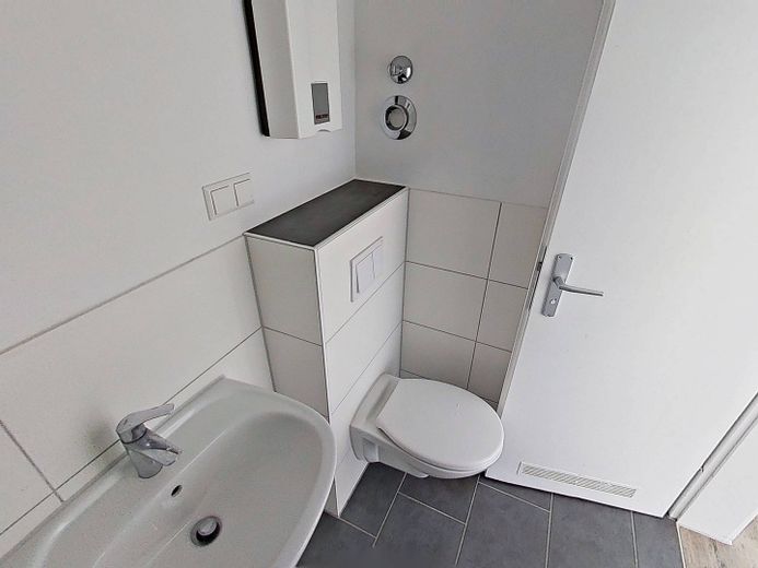 Apartamento individual bien distribuido con BALCÓN – Ansicht II: Bad