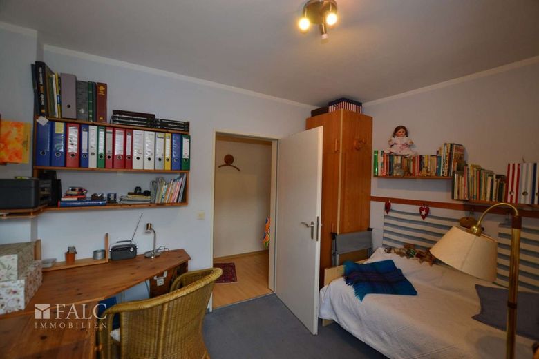 Langjährig vermietete 3-Zimmer-Wohnung mit Balkon und Stellplatz - Kapitalanlage mit Perspektive – Arbeitszimmer