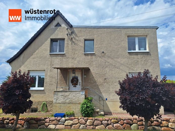Wohnen mit Charme, Platz und Lebensqualität - Großzügiges Einfamilienhaus auf 1.373 m² Grundstück – Frontansicht