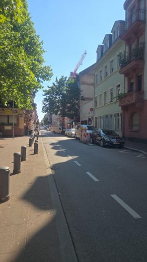 am Herschelplatz: top gepflegte 2 1/2 Zimmer Wohnung im DG – Foto 2