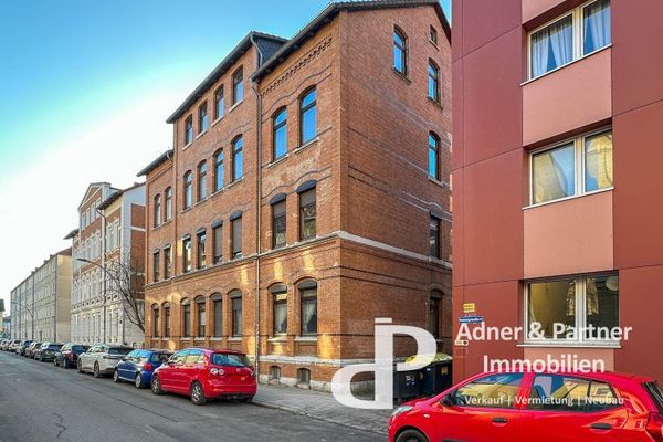 **WG-GEEIGNETE DACHGESCHOSS-WOHNUNG IN HBK-NÄHE BRAUNSCHWEIGS**