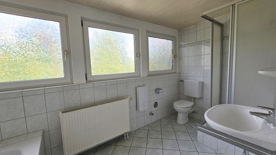 Ein Zuhause für die gesamte Familie – Bad (OG)