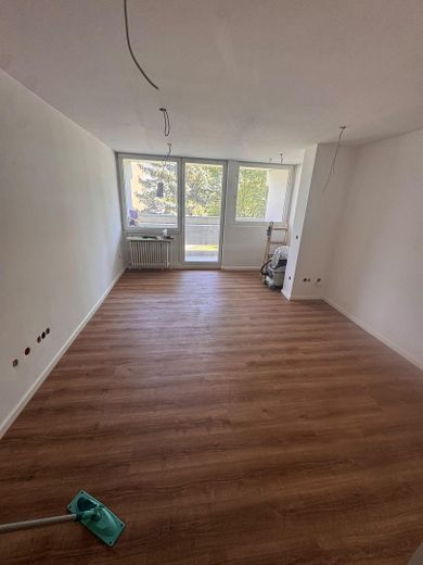 Neu saniertes Appartement in der Gotthardstr. 8 in Laim von privat zu vermieten – Hauptraum