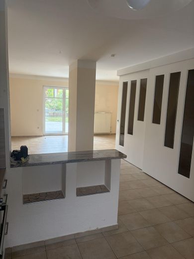 Ready to move in - familienfreundliches  Reihenmittelhaus mit angelegtem Garten, modernisiert – Photo 7
