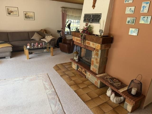 Maison individuelle avec grand terrain à Honerdingen – Wohnzimmer