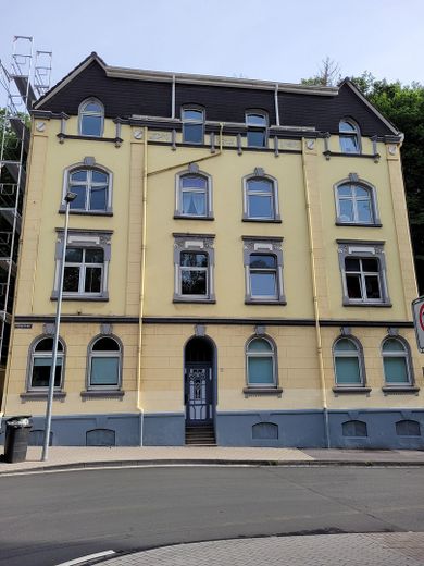 Gepflegte & helle 3-Zimmer-Wohnung in ruhiger Lage von Ennepetal – Hausansicht