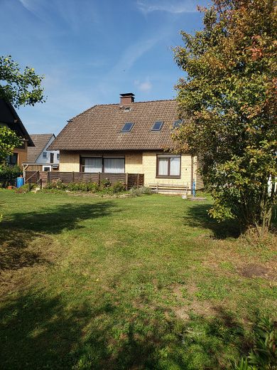 Freistehendes Einfamilienhaus in ruhiger Lage – Foto 2