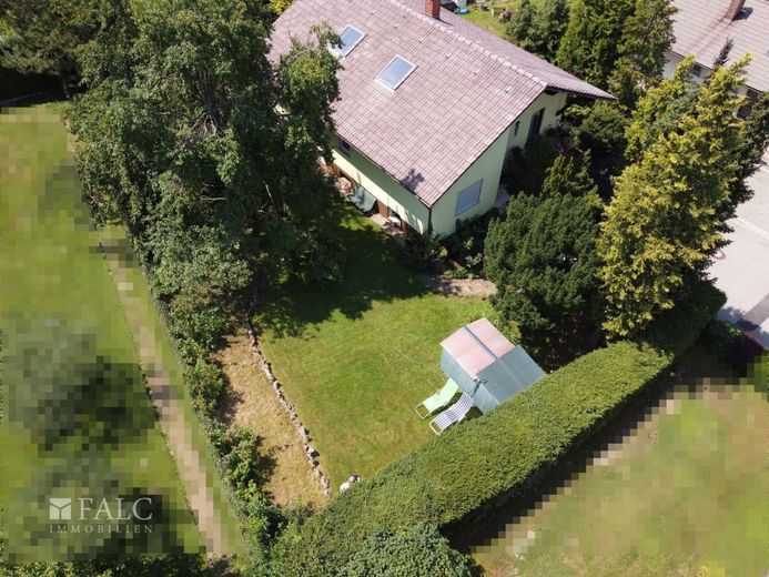 Mehrgenerationenhaus mit Wohlfühlfaktor und viel Raum zur Entfaltung – Außenansicht 9  neu