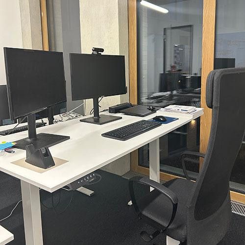 Büroaustattung (optional)